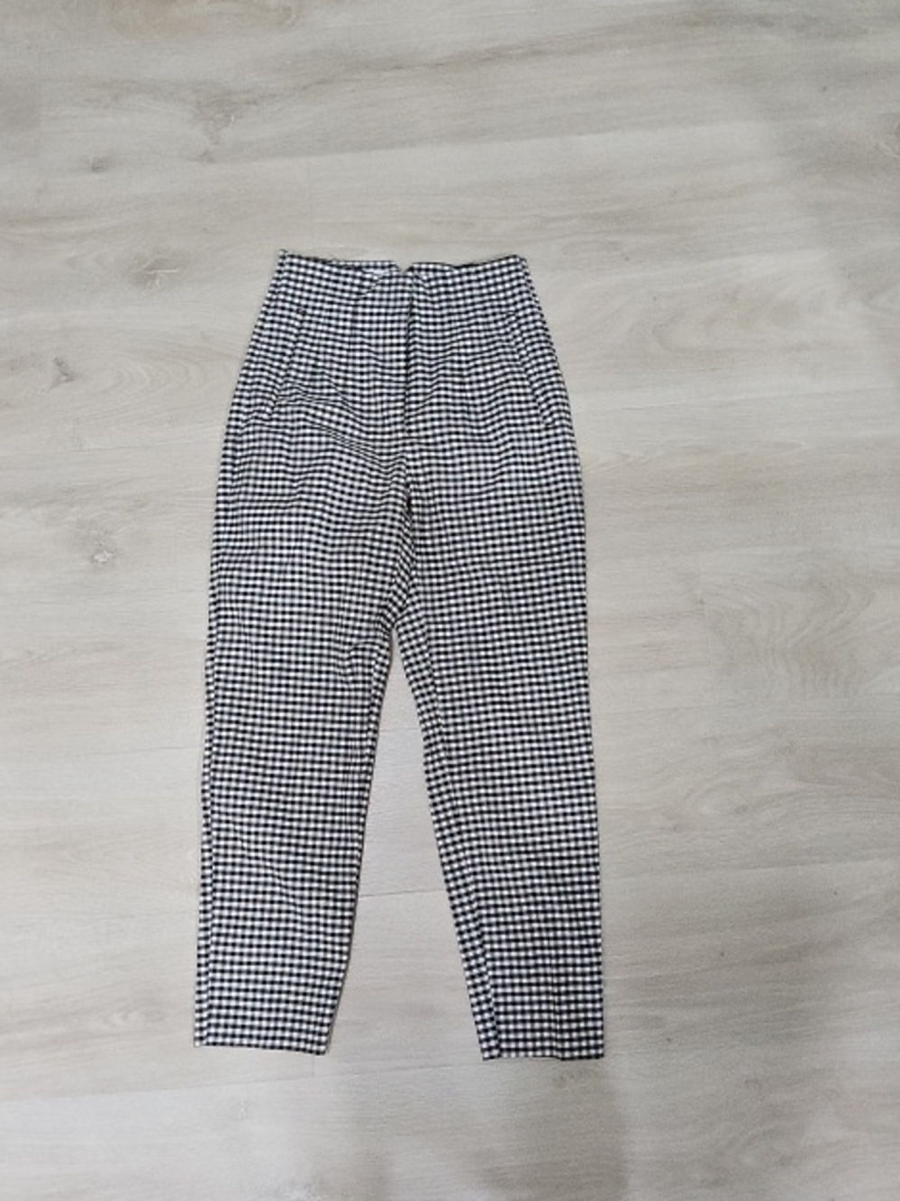 Zara Black & White Gingham High-Waist Tapered Pants